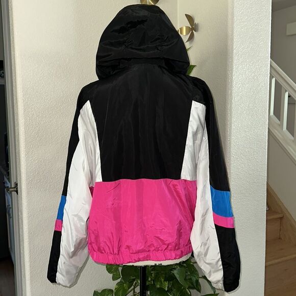 New Look - Picture 4 of 8